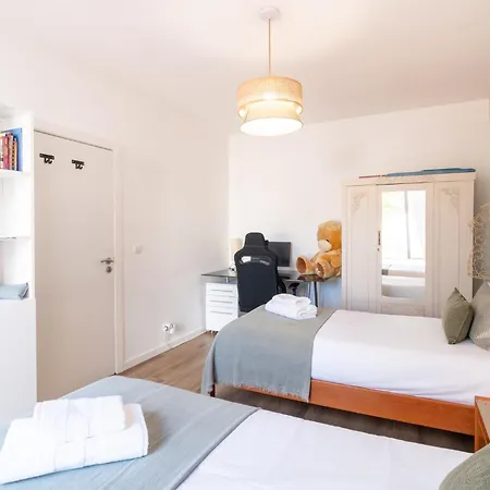 Sunrise House By Wanderlust Madeira - 2 Bedroom Sea View Hébergement de vacances Gaula