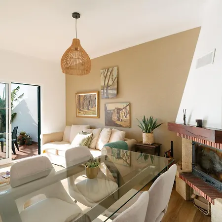 Sunrise House By Wanderlust Madeira - 2 Bedroom Sea View